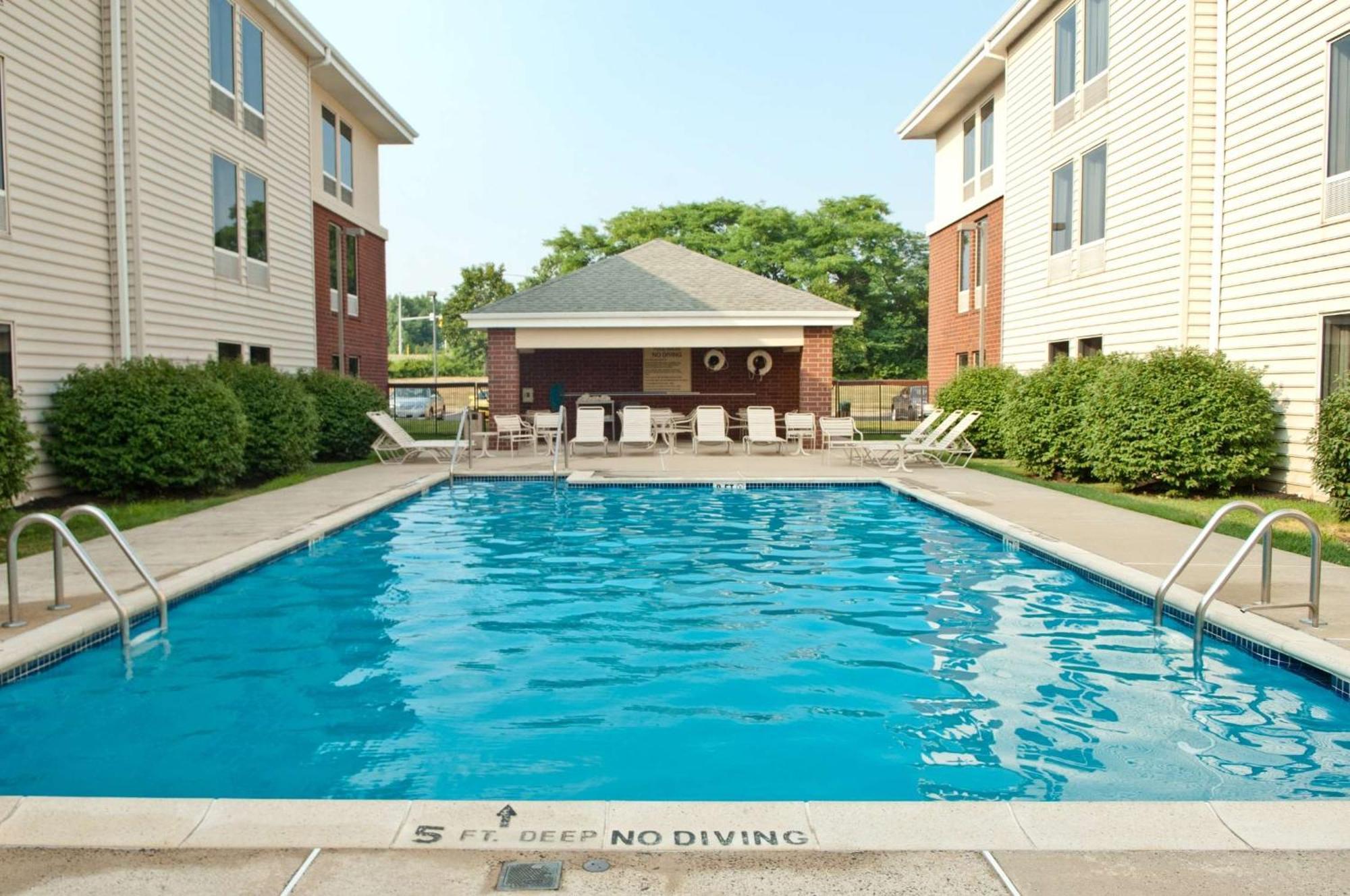 Hampton Inn & Suites Newtown Yardley Exterior foto